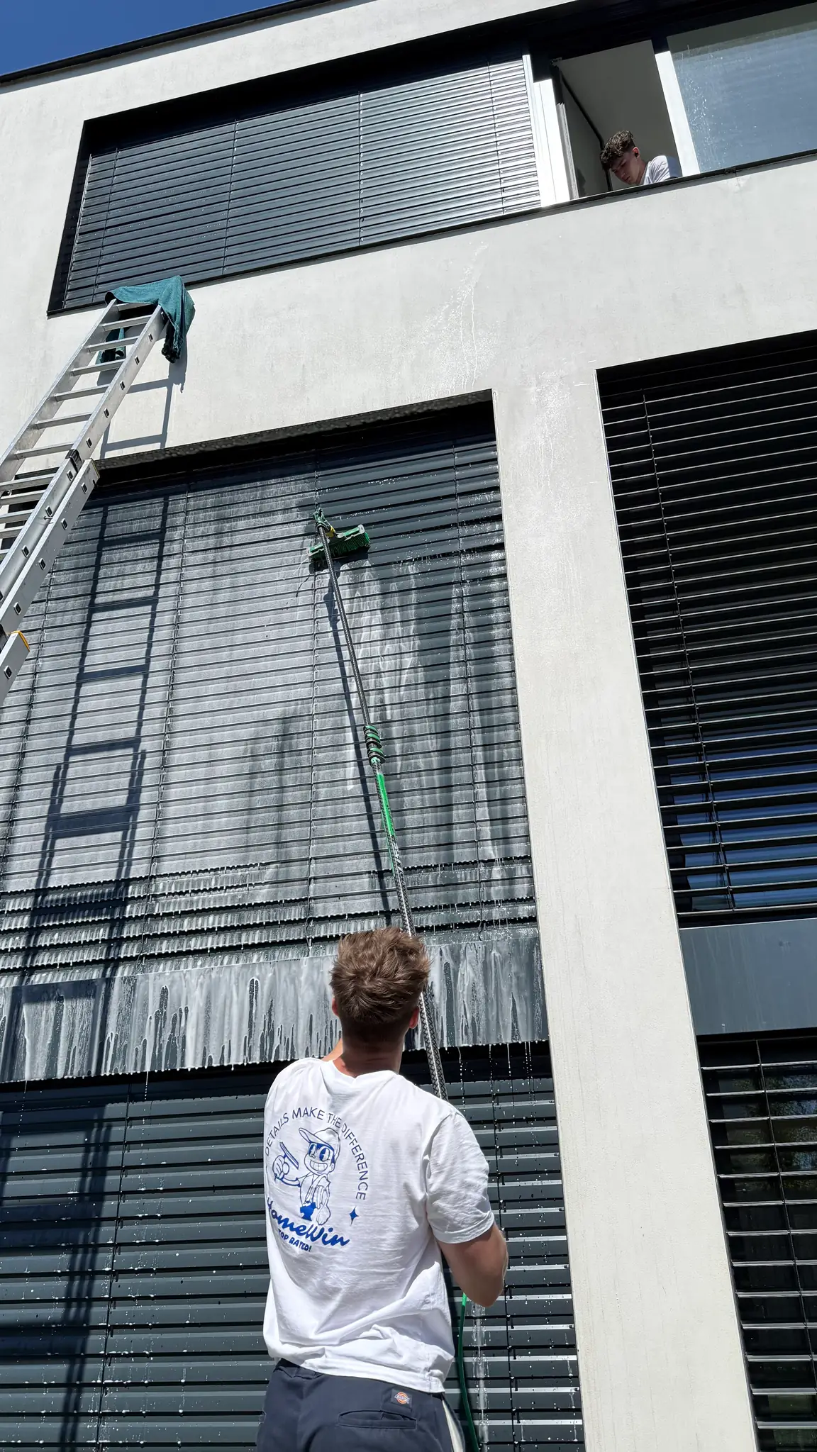 mytí externích žaluzií a rolet